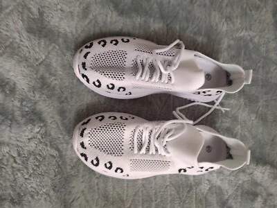 Zapatos de tenis transpirables con cordones para mujer como leopardo Foto 1 de 4
