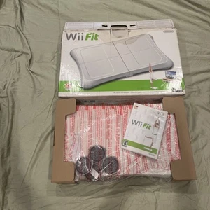 🔥Wii Fit Game And Balance Board. Board has Battery’s Included also Has Box.🔥 - Picture 1 of 6