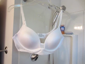 Reggiseno donna usato senza fili morbido Maidenform taglia 36B colore bianco - Foto 1 di 13