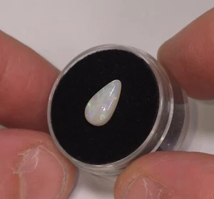 Australian opal, Coober Pedy solid opal, 1.3ct, 11 x 6mm Natural opal - Picture 1 of 7