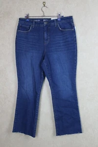 STYLE & CO STRAIGHT CROP MID RISE JEANS SIZE 12 WOMENS BRAND NWT __ R6E1 - Picture 1 of 4