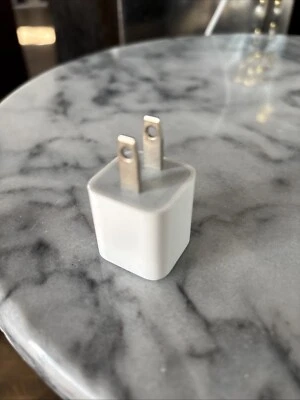 Genuine OEM Apple A1385 USB Travel Power Adapter Cube Charger iPhone iPad - Image 1 of 4