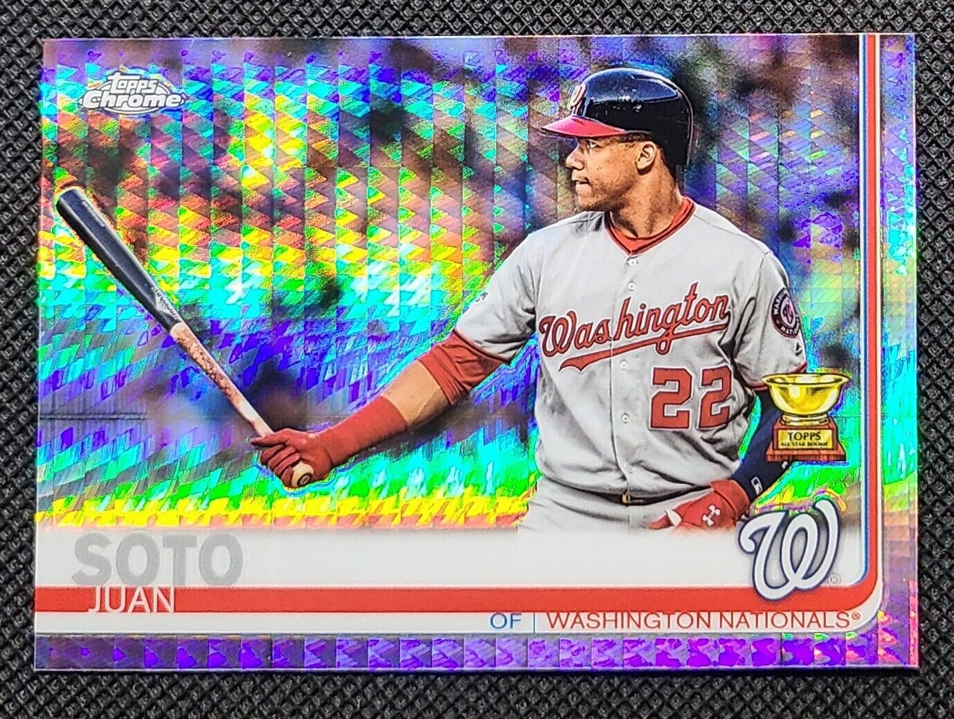 2019 Topps Chrome Juan Soto Prism Refractor Rookie Cup 2nd Year #155 YANKEES