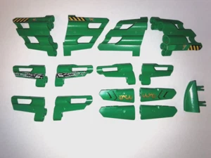 LEGO® Technic Technik 15 Stück Panel Paneele in grün Sammlung teilw. beklebt - Bild 1 von 1