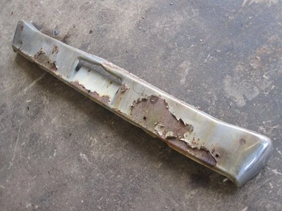 PARAGOLPES DELANTERO CORONET 66 OEM Foto 1 de 4