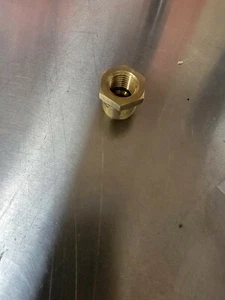 3/8" male NPT to 1/4" female JIC Brass Reducer. lot of 10 - Picture 1 of 3