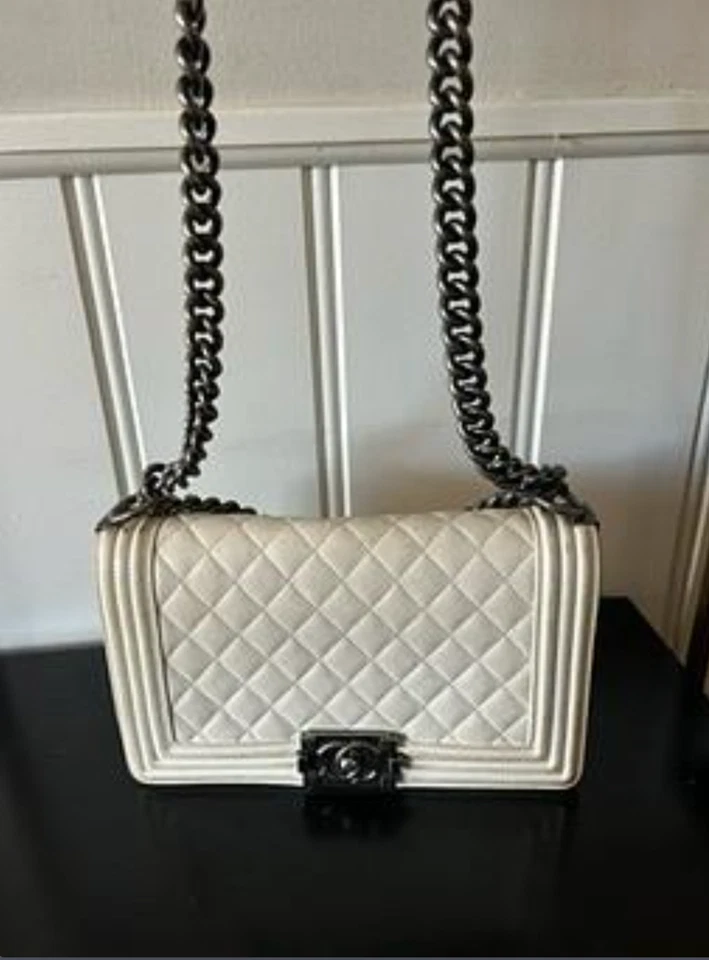 Bolso de hombro CHANEL mediano viejo niño con solapa Foto 1 de 4