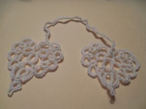2 Shuttle Tatted Heart Bookmarks by Dove Country Tatting