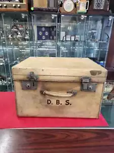 RARE Vellum Hard Suitcase Tool Case circa 1920's w/ Silk Lining D.B.S NO KEYS - Foto 1 di 11