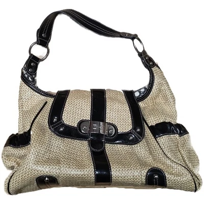 Bolsa de ombro feminina vintage Merona palha preta acabamento patenteado prata fivela top - Imagem 1 de 4