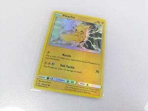 Pokemon Pikachu Holo 66/236 2020 Cosmic Eclipse TCG Card - Foto 1 di 2