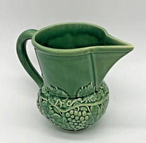 Mikasa 7" Green Pitcher 32 oz Embossed Raised Grape Leaves Portugal Majolica - Picture 1 of 11