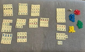 VINTAGE MAHJONG GAME SET 161 Thin BAKELITE TILES CATALIN Off White + Chips Dice - Picture 1 of 19