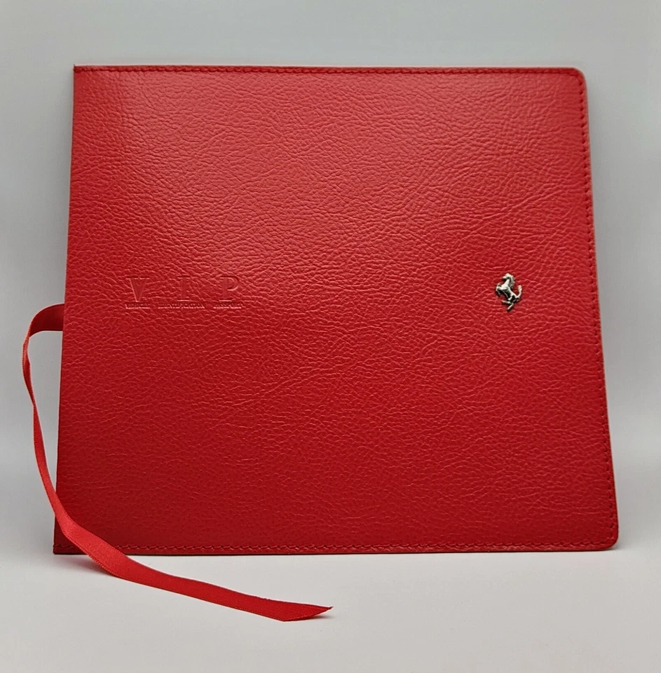 Ferrari porta documenti vip rosso ottima idea regalo oggetto da collezione  - Immagine 1 di 4