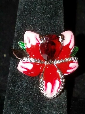 US SELLER PRETTY FLOWER FLORAL STATEMENT RED RUBY SIMULATED FLOWER RING SIZE 6 - Image 1 of 4