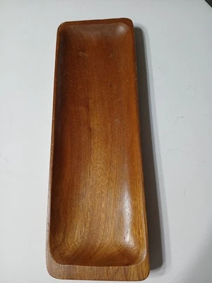 Bandeja para servir vintage de madera de teca de 13" de SK Filipinas. Foto 1 de 2