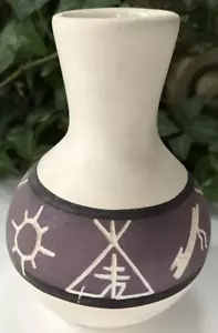 Vintage Sioux Keramik 4" Vase Pine Ridge SD signiert R. Cuny SELTEN WOW! - Bild 1 von 5