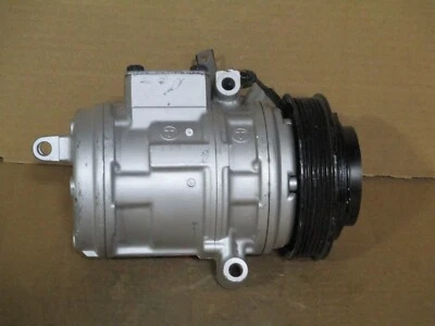 COMPRESSOR AC COMPATÍVEL COM 1992-2000 LEXUS SC400 4.0L V8- FABRICANTE DE EQUIPAMENTO ORIGINAL # 88320-24090 - Imagem 1 de 4