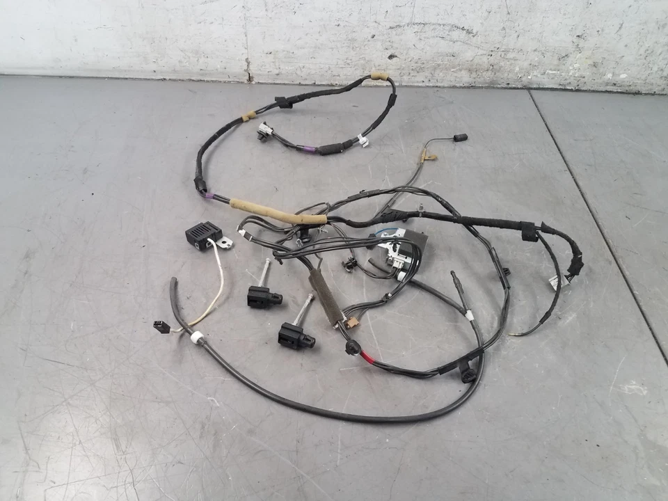 Chicote de fios para rádio/antena Nissan GT-R GTR R35 #8000 M5 - Imagem 1 de 4