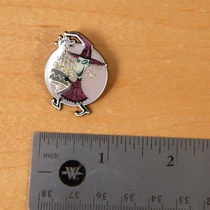 RARE Shock Witch 1" - Nightmare Before Christmas Pin VINTAGE Disney - Picture 1 of 2