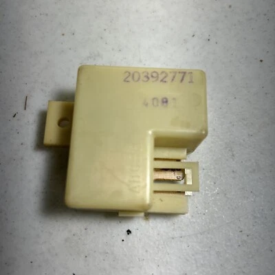 GM 20392771 MÓDULO ILUMINACIÓN BUICK Chevrolet Cadillac Buick Oldsmobile PONTIAC Foto 1 de 3