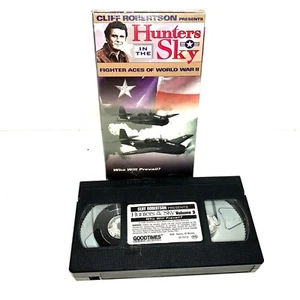 HUNTERS IN THE SKY VHS, 1998 KAMPFER-ASSE DES ZWEITEN WELTKRIEGS FLUGZEUGE Kostenloser Versand - Bild 1 von 4