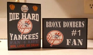 New York Yankees MLB 2pc set of free standing 5x4 inch Wood Signs - Picture 1 of 4