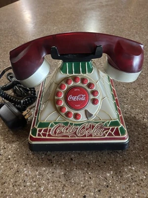 Teléfono Coca-Cola Vitral Iluminado Estilo Tiffany Teléfono Coca-Cola De Colección Foto 1 de 4