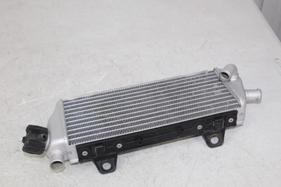 Radiador derecho OEM 2022.5 KTM 450 SXF 125 - 450 Husqvarna FC gasolina 2023 - 2025 Foto 1 de 4