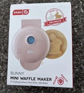 DASH Mini WAFFLE MAKER “BUNNY” Rosa Rosa Antiadherente NUEVA EN CAJA Sellada - Imagen 1 de 4