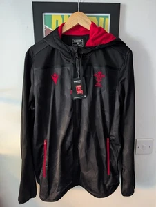 Macron Wales Rugby Men’s Full Zip Track Top Jacket XL New Travel Sweatshirt - Picture 1 of 9