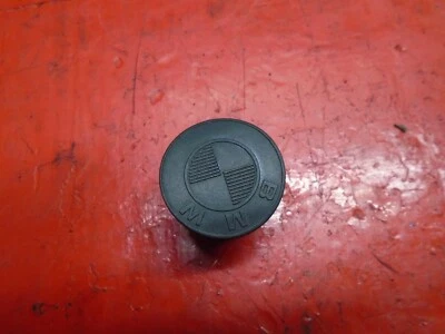 98 99 BMW 323I E36 2.5L INTAKE MANIFOLD BOLT ACCESS COVER TRIM TAB OEM M52 - Image 1 of 4