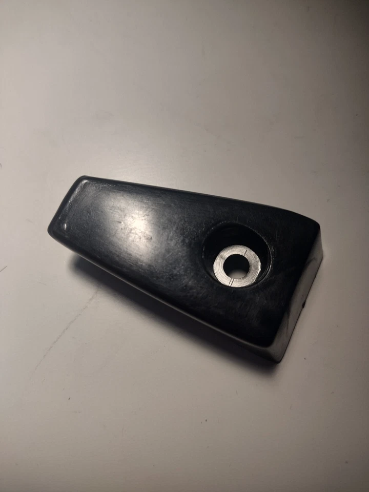 Tapa interruptor encendido derecha Kawasaki 11012-1026 KZ1000 (1978) (1980) NOS vintage Foto 1 de 2