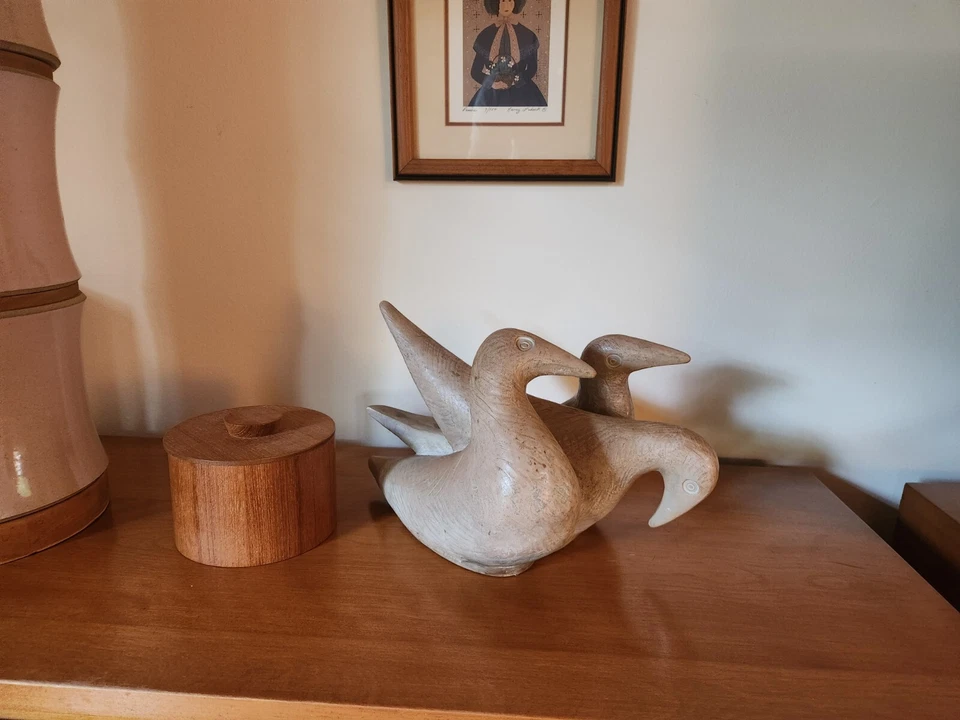 Beauty of love with the 1979 Trio of Loving Doves, un firmado Austin Productions c Foto 1 de 4