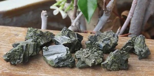 1 Piece Raw & Rough Epidote Crystal Piece ~ 10 - 15 grams Tracked Postage - Picture 1 of 12
