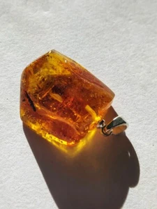 Colgante ámbar báltico 20x20x 11 mm 15,9 quilates hecho a mano nº50 - Imagen 1 de 6