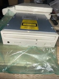 Mitsumi CD-Rom Drive CRMC-FX400D 4X Speed - Afbeelding 1 van 8