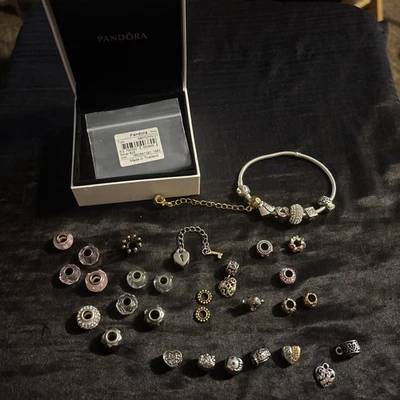  Pulsera Pandora, Plata de Ley con Cierre Pandora #590702HV-21 con Dijes Foto 1 de 4