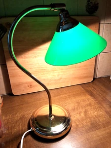 VINTAGE SWAN NECK BRASS DESK TABLE LAMP with GREEN GLASS LAMPSHADE - Picture 1 of 14