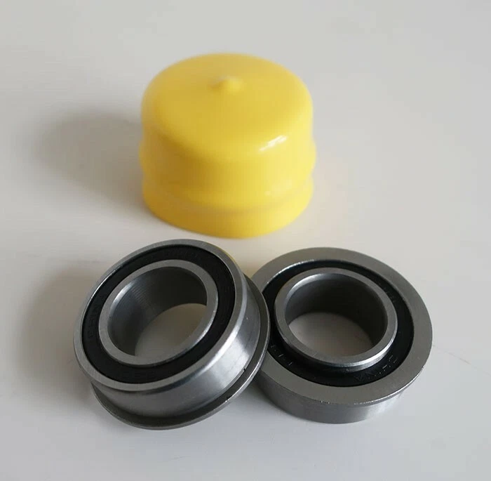 2 个前轮轴承和 1 个盖适用于 John Deere 102 115 125 135 145 L105 L107 — 第 1/1 张图片