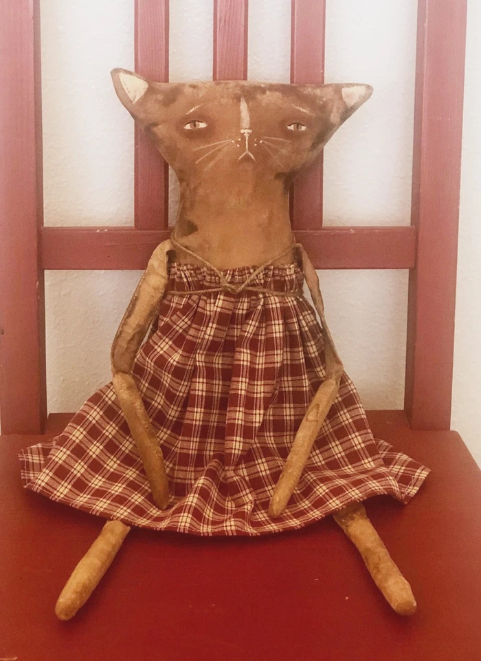 Hecho a pedido, muñeca primitiva, muñeca de arte, muñeca de gato, muñeca de tela, muñeca de arte popular Foto 1 de 3