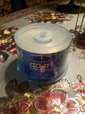 Dynex CD-R 50 Blank Discs 80 Min 700MB Sealed - Image 1 of 3