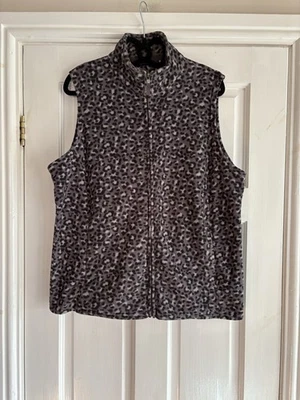 M&S Marks & Spencer Women's Plus Size Fleece Zip Winter Gilet Grey Black Size 18 - Image 1 of 4