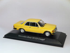 Mercedes-Benz W123 coupé de 1976 au 1/43 de Minichamps / Maxichamps 940032222 - Picture 1 of 5