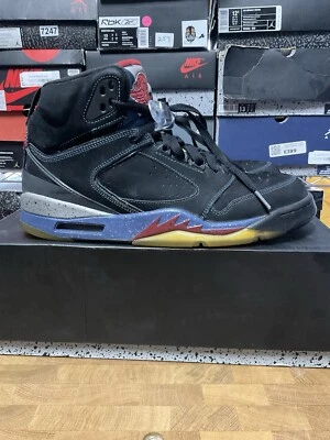 Talla 11.5 - Jordan Sixty Plus Detroit Pistons Foto 1 de 4