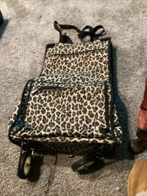 Folding Rolling Suit Case Carry All  Leopard Animal Pattern - Image 1 of 4