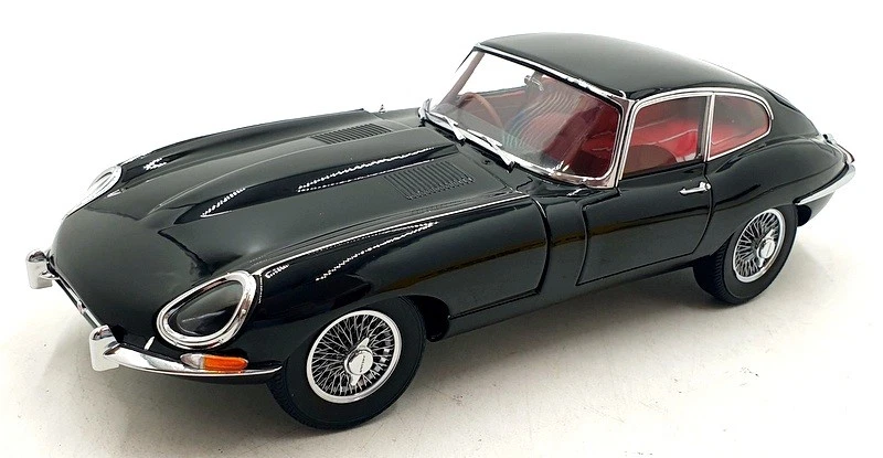 Kyosho масштаб 1/18 литая модель 08954BK — Jaguar E-Type — черная - Изображение 1 из 4