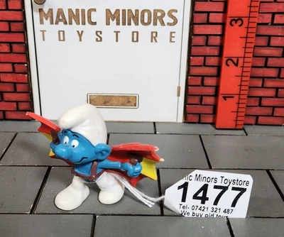 Smurf Smurfs Schlumpf Figure - Peyo / Schleich - Hang Glider - Kite Flyer Smurf - Image 1 of 2