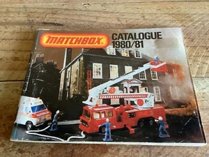 VINTAGE MATCHBOX COLLECTOR'S CATALOG - 1980/81 COMPLETE - MATCHBOX CARS BOOKLET - Picture 1 of 3