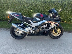 Honda CBR900RR Fireblade 929cc Only 22300 Miles Very Good Condition - Picture 1 of 18